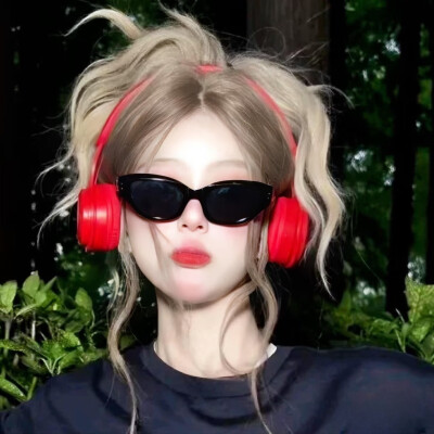 女头