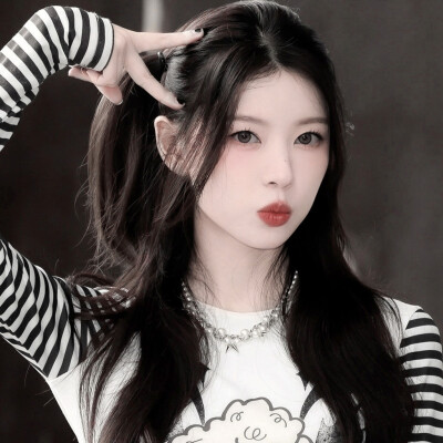 淹死在记忆的泪腺里却误以为走进爱的回南天