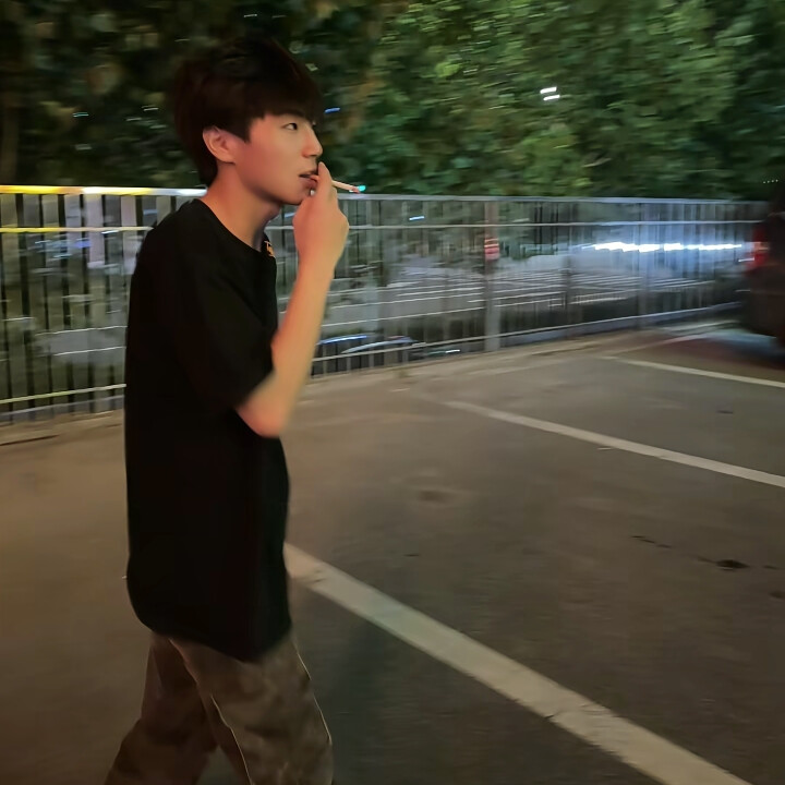 没关系的 我觉得傻人有傻福