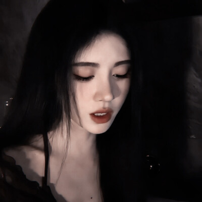 月光下转身 那就是你
鞠婧祎
起司名札