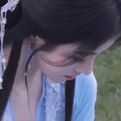 鞠婧祎