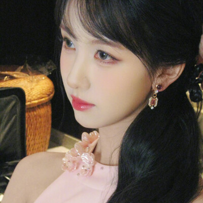 陈都灵