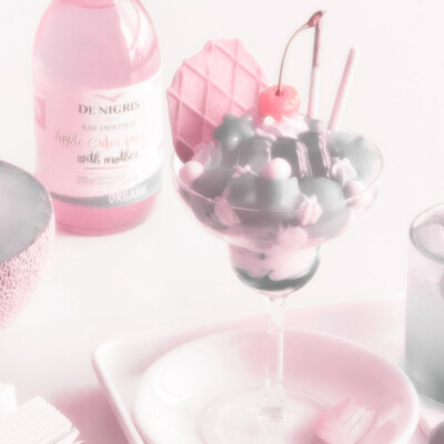 角落猫咪なレース๑ ₊˚