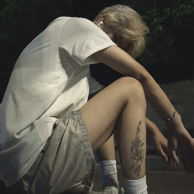 你当然可以去找以前的我告状 可是我已经不在那里了