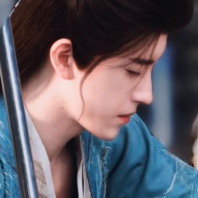 不用看了这是一组敖瑞鹏，名朋发的那个也是我