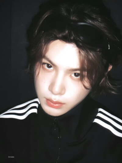 黄明昊