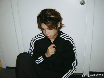 黄明昊