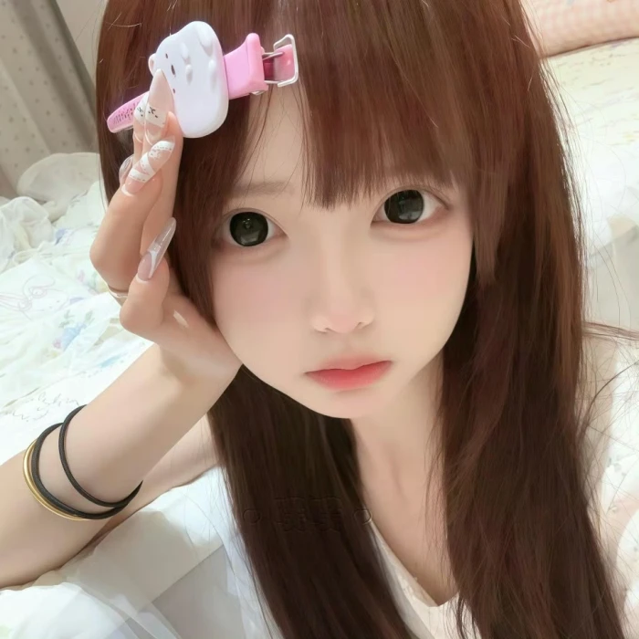 无滤镜女头喜欢拿拿图吱声