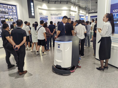 深兰科技新总部试运营，喜迎首批渠道加盟客商