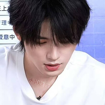 百变小亚