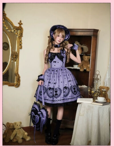 最近被ag家这套小裙子种草了，黑紫色也太美貌了吧