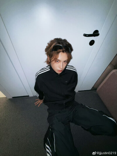 黄明昊