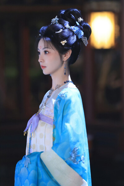 田曦薇