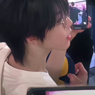 打扮这么好看结果是去追库里