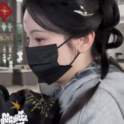 深色