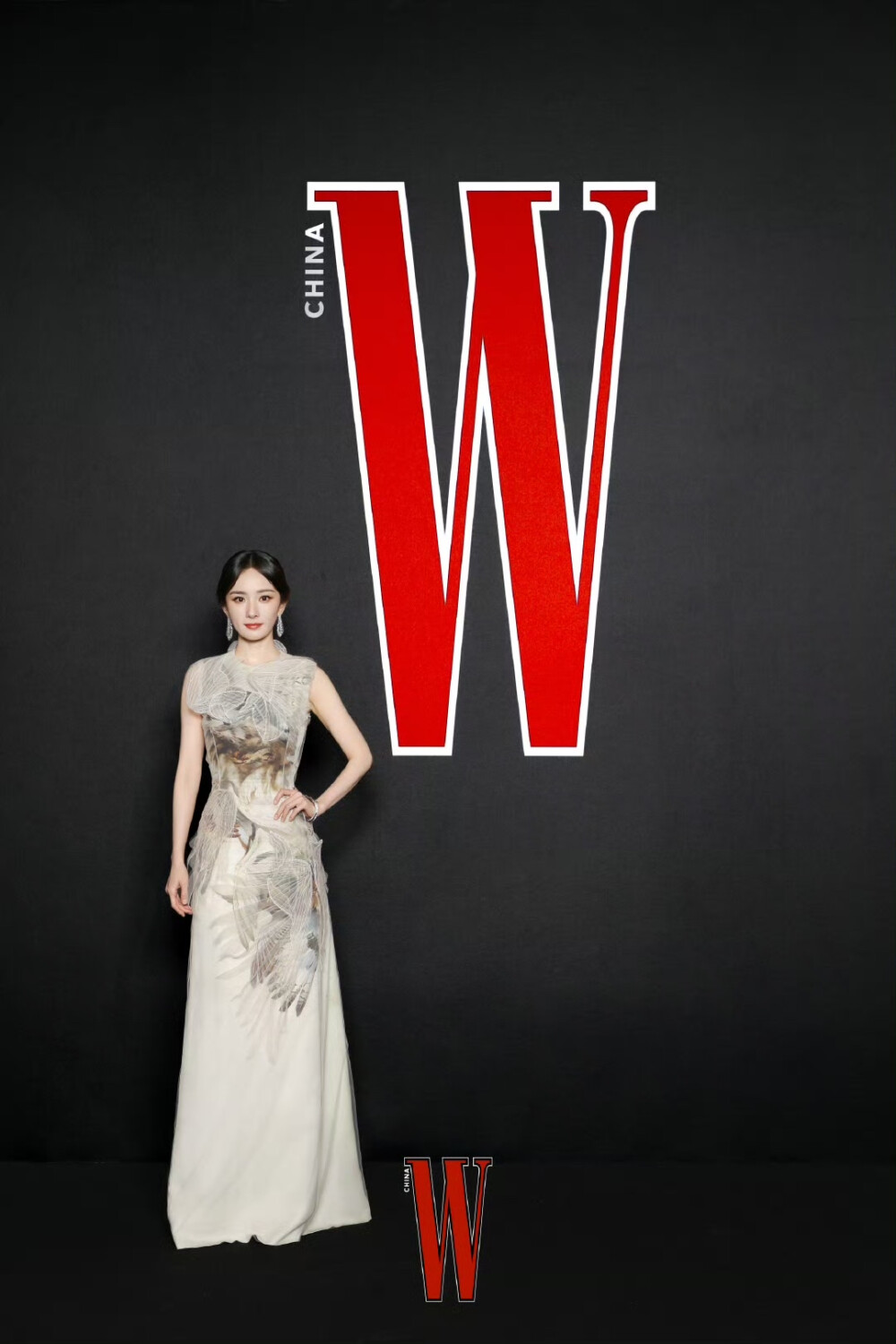 杨幂W年度光影盛典造型2025.8.19