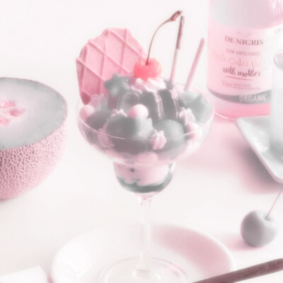 角落猫咪なレース๑ ₊˚