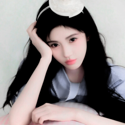 这个世界不会有人懂我的 除了草莓蛋糕