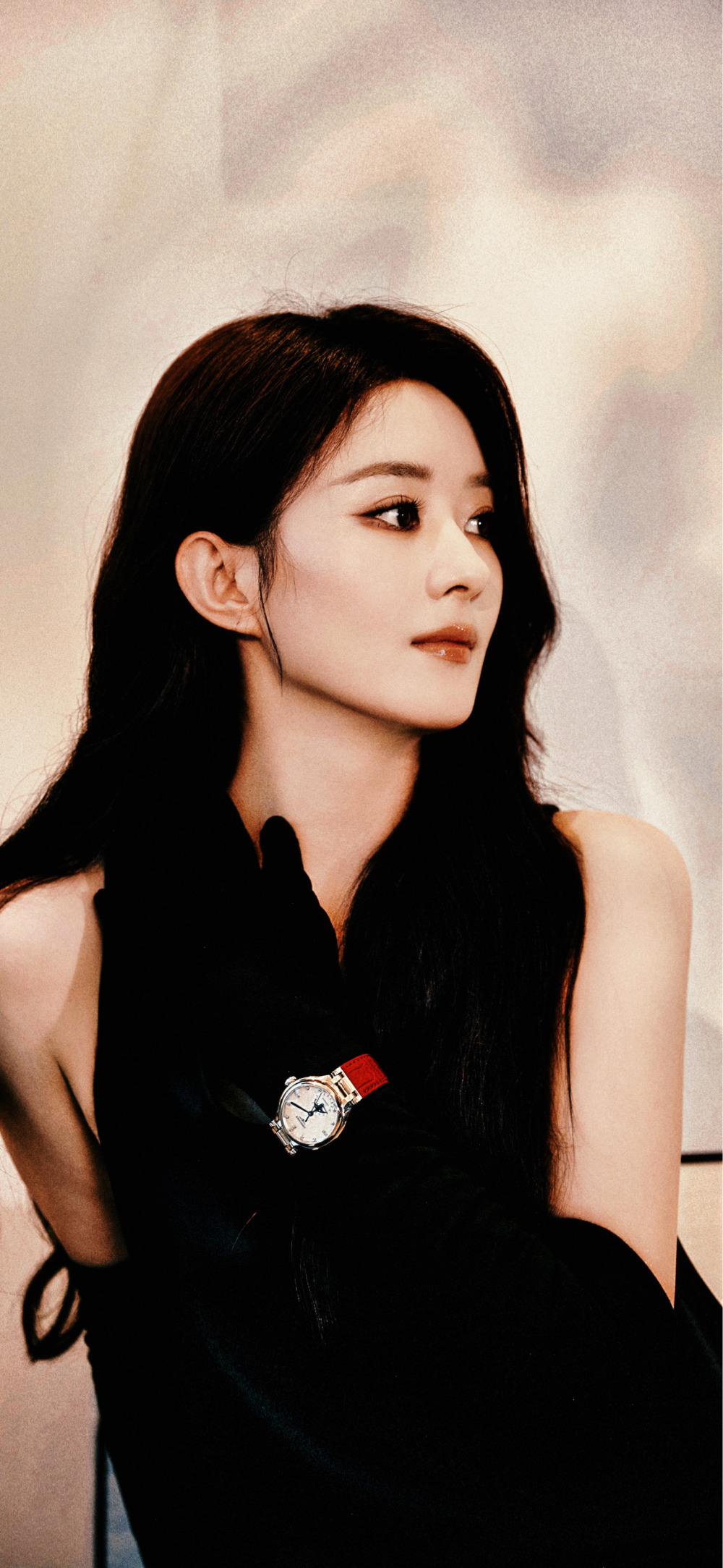 赵丽颖
拿图看简介