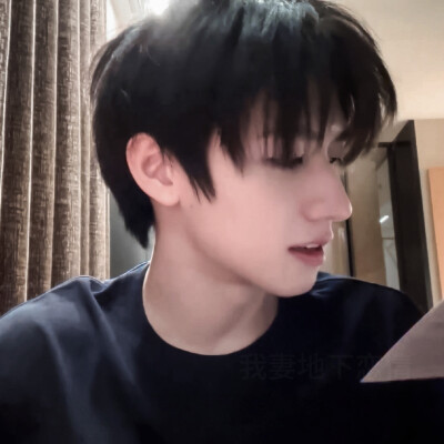 初恋为我流下第一颗酸涩泪