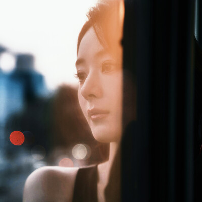 赵丽颖
拿图看简介