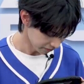 崔立于
