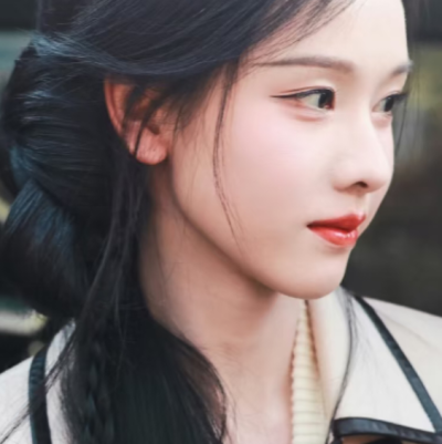 不扮演电子宠物少女的戏码