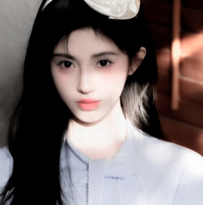 这个世界不会有人懂我的 除了草莓蛋糕