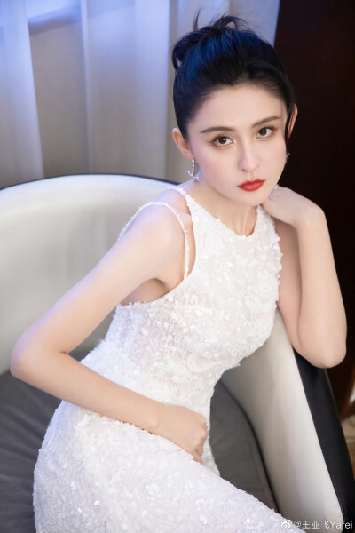 热依扎