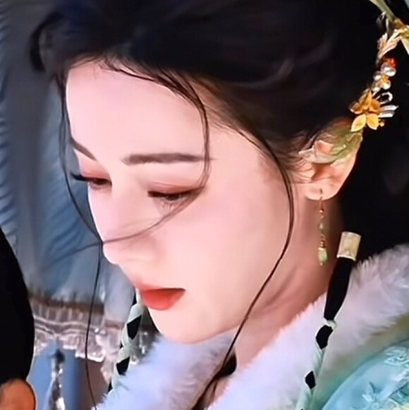迪丽热巴