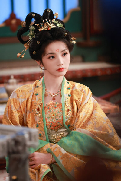 子夜归武祯田曦薇
图cr田曦薇不拍我来拍