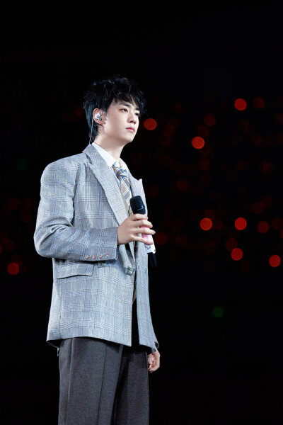 小九