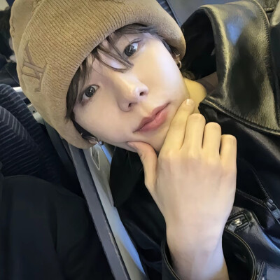 那天不够勇敢和你只是擦肩