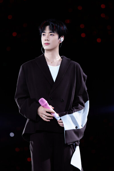 小九