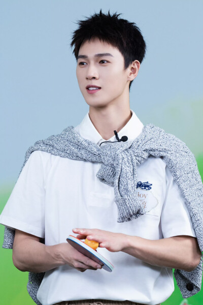 李昀锐