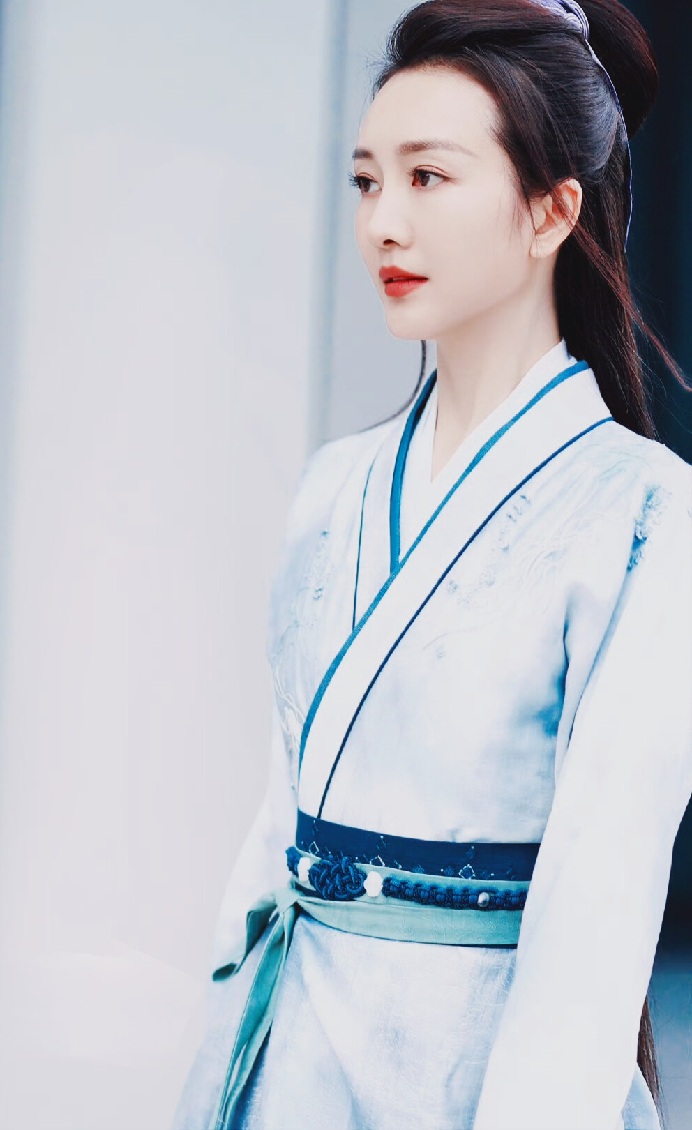 王鸥
