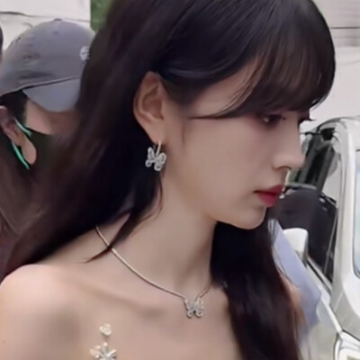 洁白的婚纱