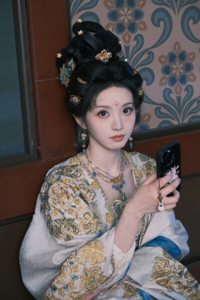 田曦薇