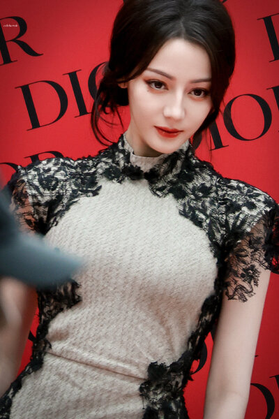 迪丽热巴