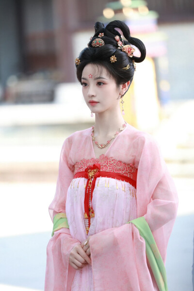 田曦薇