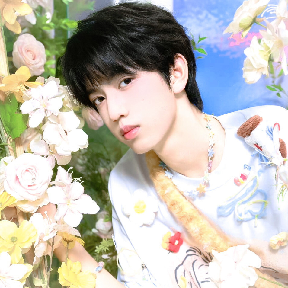 轻轻的亲亲 慢慢闭上眼睛.