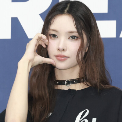张元英 许允真 新闻图 可二改