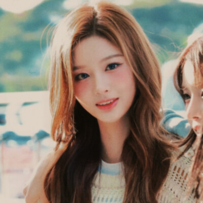 Naissance de l'univers...等待已久的花 × You