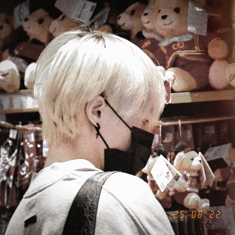 Un peu plus lentement...寻找无处存在的正解
刘扬扬
原BUBBLETEA 文案田赴