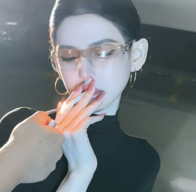 七彩