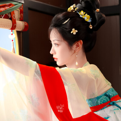 田曦薇