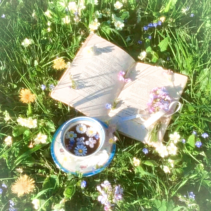 轻轻的亲亲 慢慢闭上眼睛.