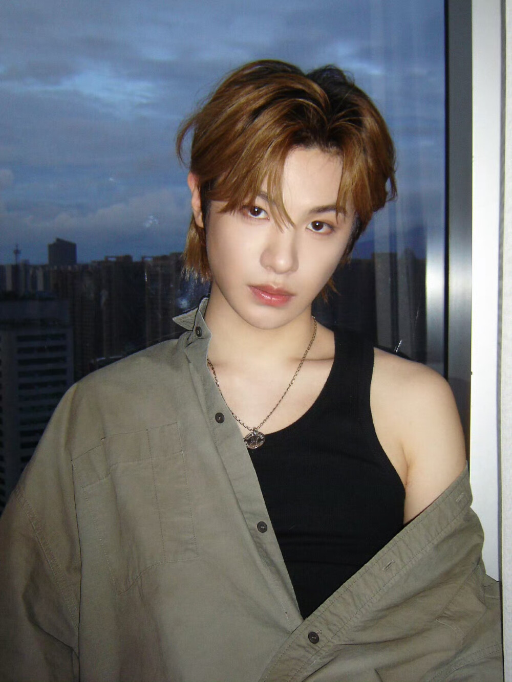 黄明昊
