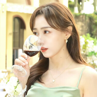 黄婷婷