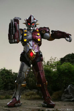 詹奈-钢铁九号。《银河奥特曼》。(侵权删)